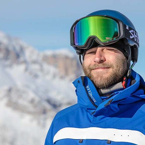 Pietro Dibona – Ski Instructor – Azzurra Ski School – Cortina d’Ampezzo Pietro Dibona - Ski Instructor - Azzurra Ski School - Cortina d'Ampezzo