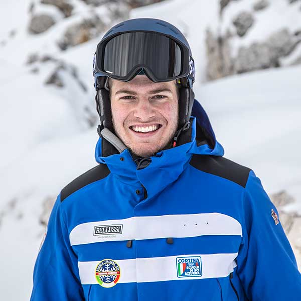 Giovanni Fassina – Ski Instructor – Azzurra Ski School – Cortina d’Ampezzo Giovanni Fassina - Ski Instructor - Azzurra Ski School - Cortina d'Ampezzo